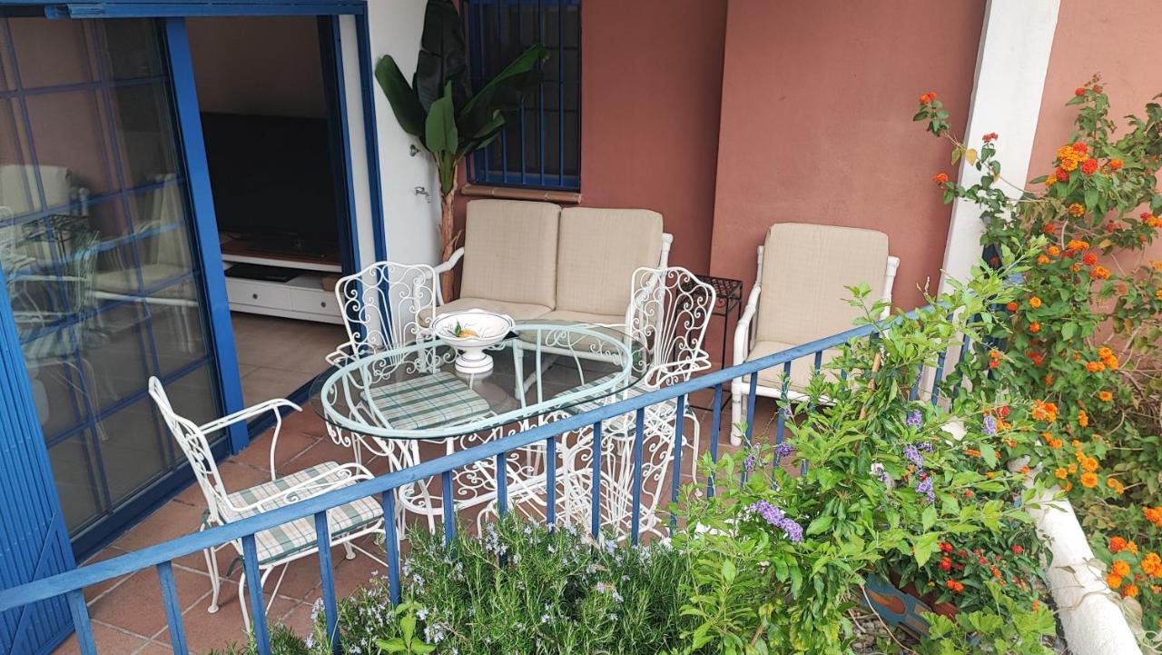Vista Bahia Con Piscinas, Parking Y Terraza Apartment La Herradura  Exterior photo